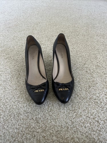 Prada logo vintage kitten - prada,